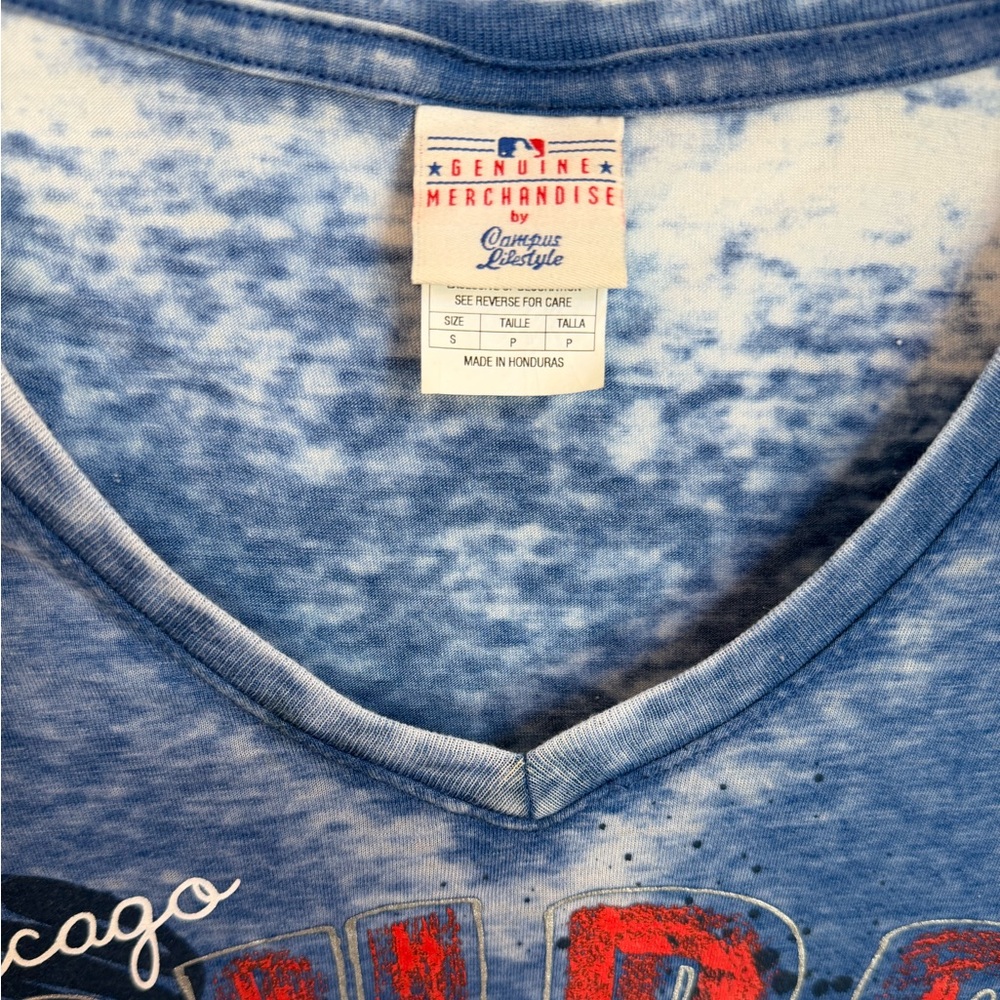 Chicago Cubs Burnout Blue and Red Graphic T-Shirt - Picture 8 of 11